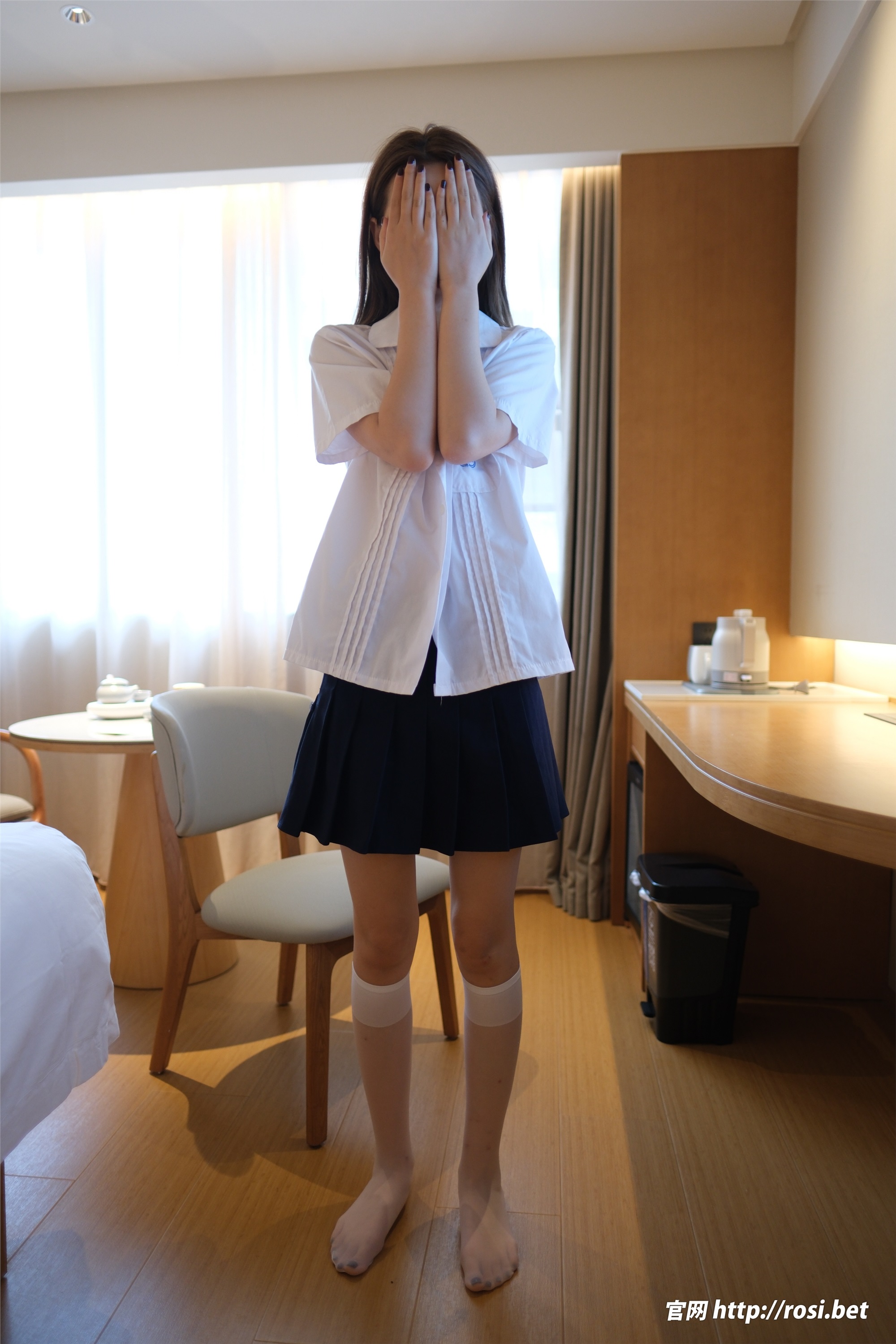 ROSI写真 2025.11.20 NO.5099